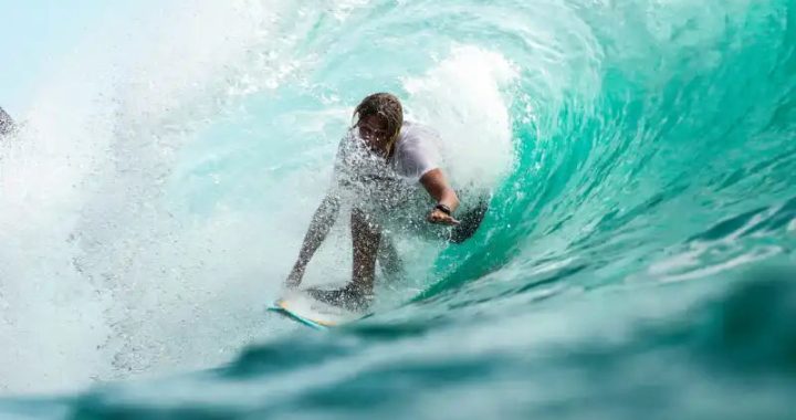 CBD im Surfsport: Nutzen, Dosierung und Auswirkungen